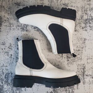 Black + White Chunky Platform Chelsea Moto Boots Sz9
